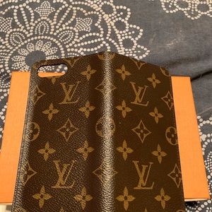 iPhone 7 Plus folio case. 100% authentic.